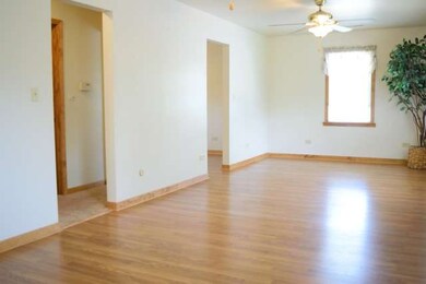 2705 Sigwalt St, Rolling Meadows, IL 60008 - photo 4