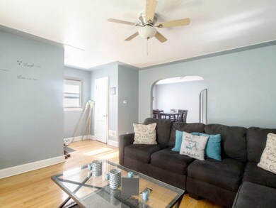 1575 Living Room