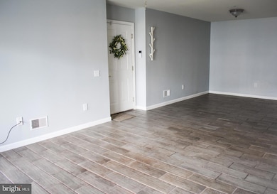 1300 Waters Edge Dr unit 1300, Newark, DE 19702 - photo 7