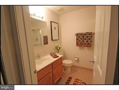 907 Mountainview Dr unit 907, Chesterbrook, PA 19087 - photo 2