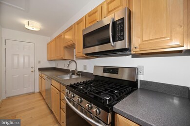 2405 20th St NW unit 1103, Washington, DC 20009 - photo 6