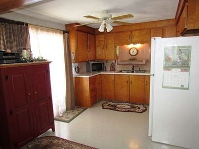 31 Clark Rd, Sturbridge, MA 01518 - photo 4