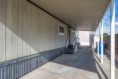 15439 Jersey St unit 16, Los Angeles, CA 91345 - photo 5