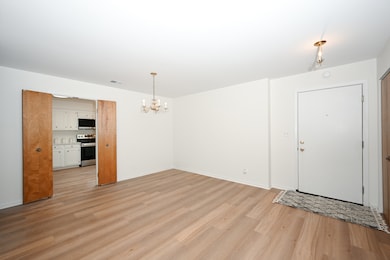 441 N Park Blvd unit 5K, Glen Ellyn, IL 60137 - photo 5