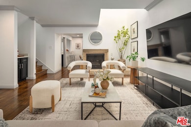 1226 N Kings Rd unit 4, West Hollywood, CA 90069 - photo 5