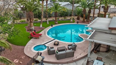 6949 Blacksmith Ct, Las Vegas, NV 89145 - photo 4