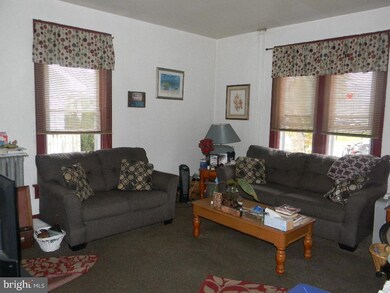 614 E Pear St, Vineland, NJ 08360 - photo 5