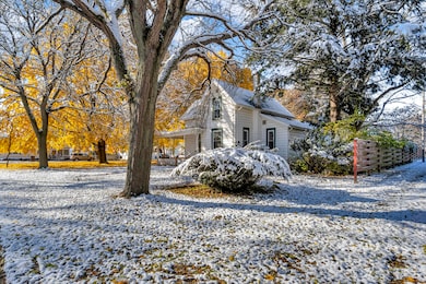 902 Fleming Ave Jackson MI - 2