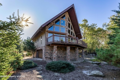 29 Blackhawk Blvd, Hazleton, PA 18202 - photo 2