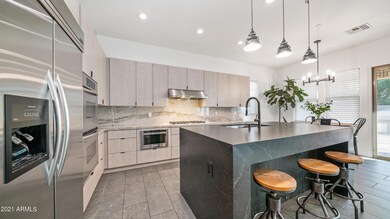 9439 East Trailside View - 36