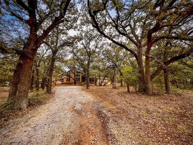 3517 Northcrest Dr, Cleburne, TX 76031 - photo 2