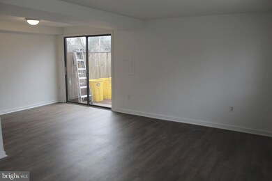 592 West Ct, Glen Burnie, MD 21061 - photo 3