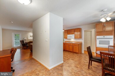 27194 Queentree Rd, Mechanicsville, MD 20659 - photo 6