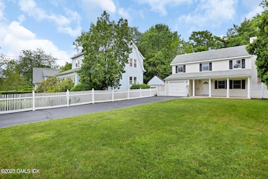 26 Lockwood Dr, Old Greenwich, CT 06870 - photo 2