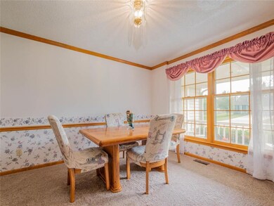 5620 Meadow View Dr, Shawnee, KS 66226 - photo 5