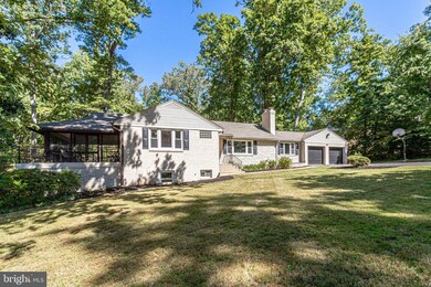 6410 Crosswoods Dr, Falls Church, VA 22044 - photo 2