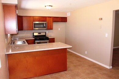 kitchen (2)