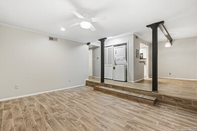 66 Brees Blvd unit 24, San Antonio, TX 78209 - photo 3