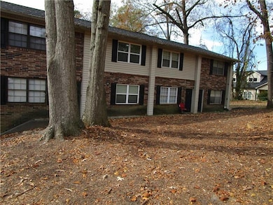 1235 Riverside Dr unit F6, Gainesville, GA 30501 - photo 2