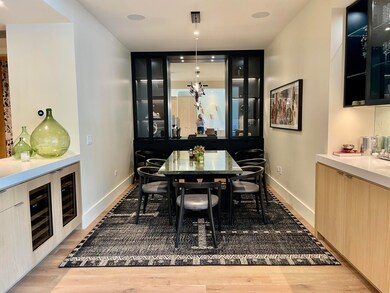 Dining alcove