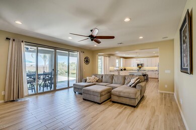 Multi-slide door in fam rm