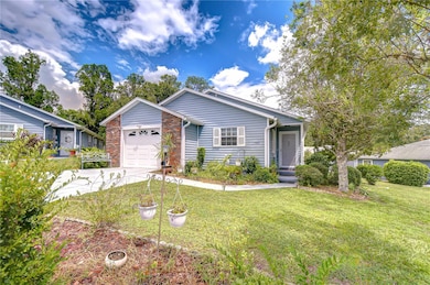 5912 Newberry Ct, Zephyrhills, FL 33542 - photo 2