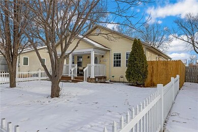 1723 E 24th St, Des Moines, IA 50317 - photo 3