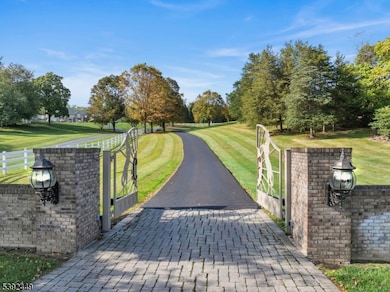 37 Pequest Rd, Andover, NJ 07821 - photo 5