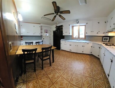 21 Drift Rd, Westport, MA 02790 - photo 3