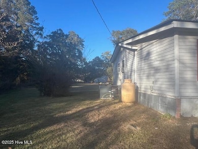 428 Cheverolet Dr, Delco, NC 28436 - photo 4