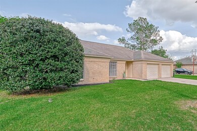 1801 Laurel Oaks Dr, Richmond, TX 77469 - photo 2