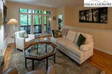 TRANSOM WINDOWS LET IN EXTRA LIGHT