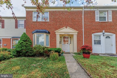 12007 Dove Cir, Laurel, MD 20708 - photo 2