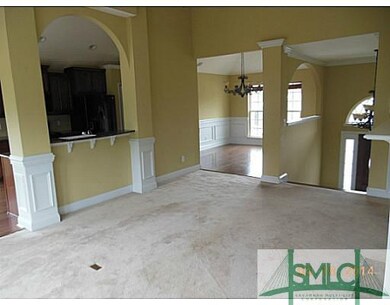 Den/Family/Great Room. Arch openings.