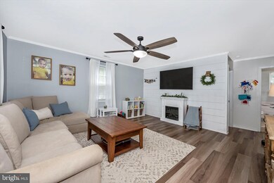 917 W Benning Rd, Galesville, MD 20765 - photo 3