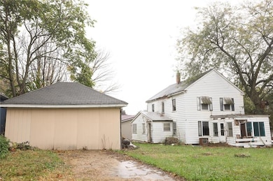 305 E 10th St, Trenton, MO 64683 - photo 3