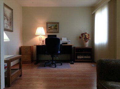 1501 Harbour Ct unit 1B, Schaumburg, IL 60193 - photo 4