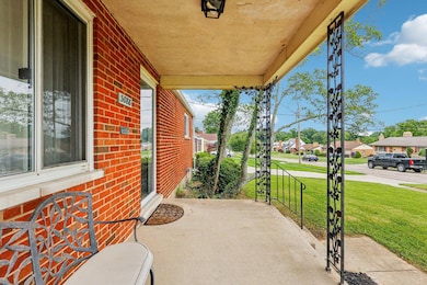 6-web-or-mls-Timberview Dr-1006-006