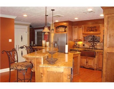 Kitchen. Kitchen with granite and all stainless ap