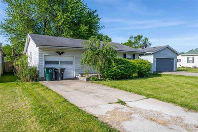 1811 E 22nd St, Muncie, IN 47302 - photo 3