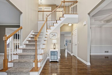 477 Stratshire Ln, Columbus, OH 43230 - photo 5