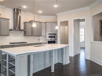 State of the Art Kitchen and Luxury Island