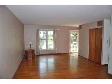 1488 Thurell Rd, Columbus, OH 43229 - photo 5