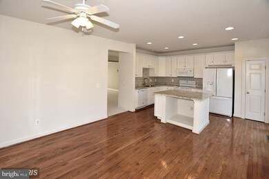 9062 Tanyard Ln, Lorton, VA 22079 - photo 7