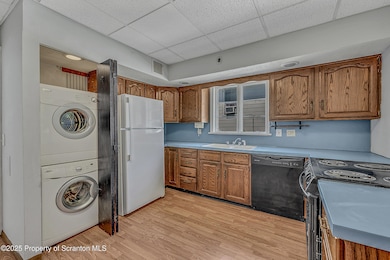 176 Johnson St, Pittston, PA 18640 - photo 2