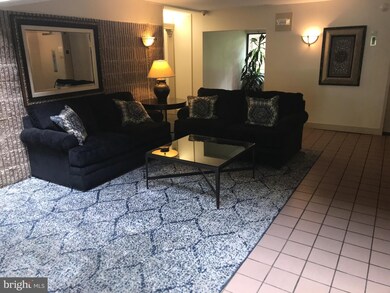 2901 Fallstaff Rd unit 503, Baltimore, MD 21209 - photo 3