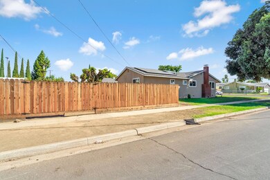 3607 N Ezie Ave, Fresno, CA 93727 - photo 5