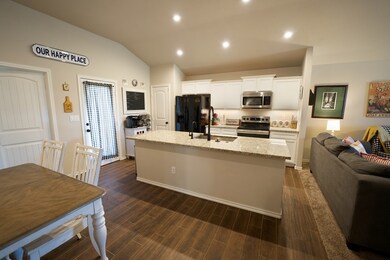 1214 E 90th St, Odessa, TX 79765 - photo 7