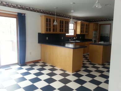 210 Whisperwood Ct, Saylorsburg, PA 18353 - photo 6