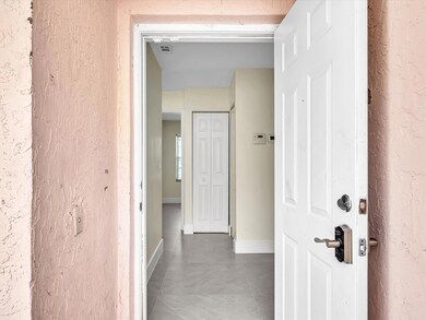 13400 NW 5th Ct, Plantation, FL 33325 - photo 7